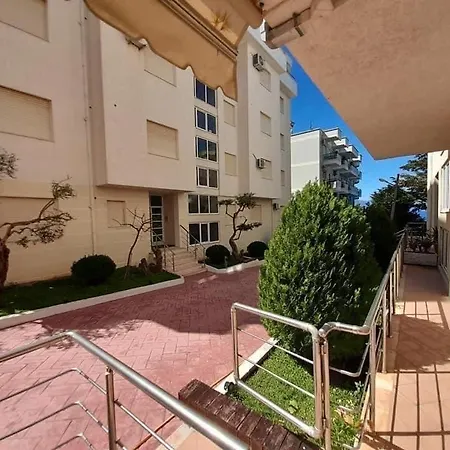 Bright Sea View Apartment With Balcony Liro Beach Uje I Ftohte Vlore Apartamento *