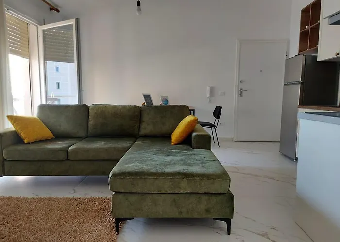 Edan Apartment *